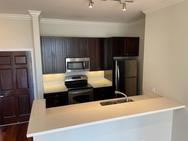 Kitchen - 1483 Sutter St