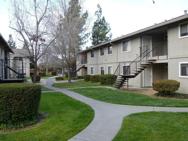 Building Photo - Birchwood Apartments