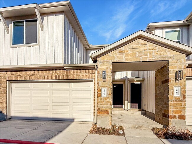 Foto del edificio - 5603 Mobeetie Lp