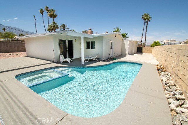 Foto del edificio - 68541 Terrace