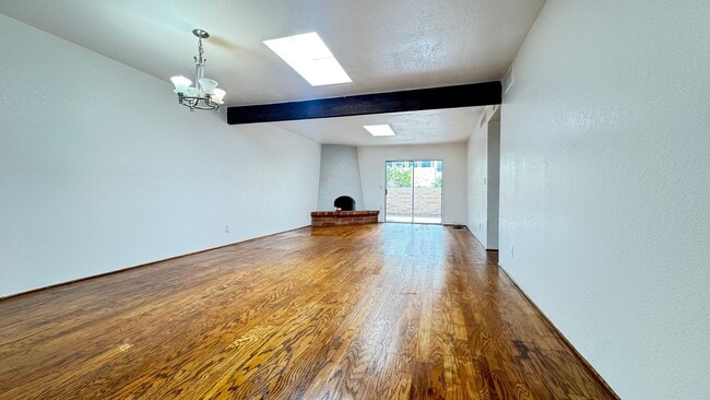 Building Photo - Central (Ft Lowell and Columbus) 3 bed, 2 bath condo, private front and back yards, carport a/c!