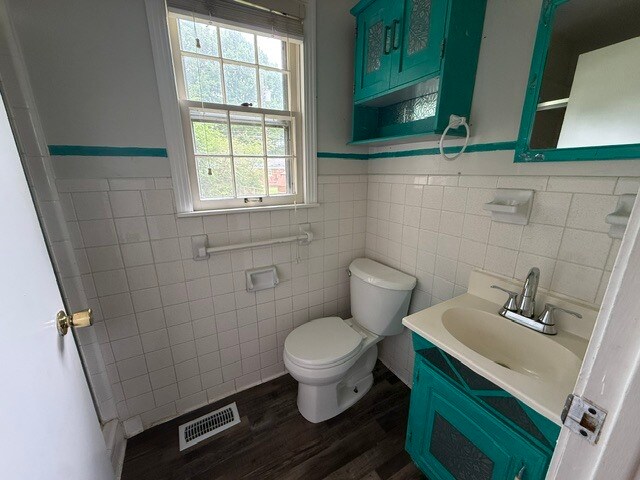 Foto del edificio - 2634 Oakview Dr
