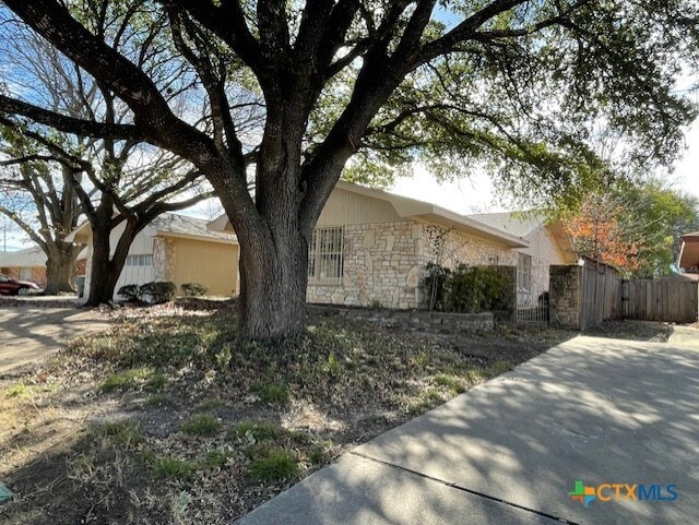 Building Photo - 906 Illinois Ave