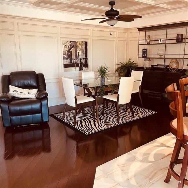 Building Photo - 141 NE 10th Ave