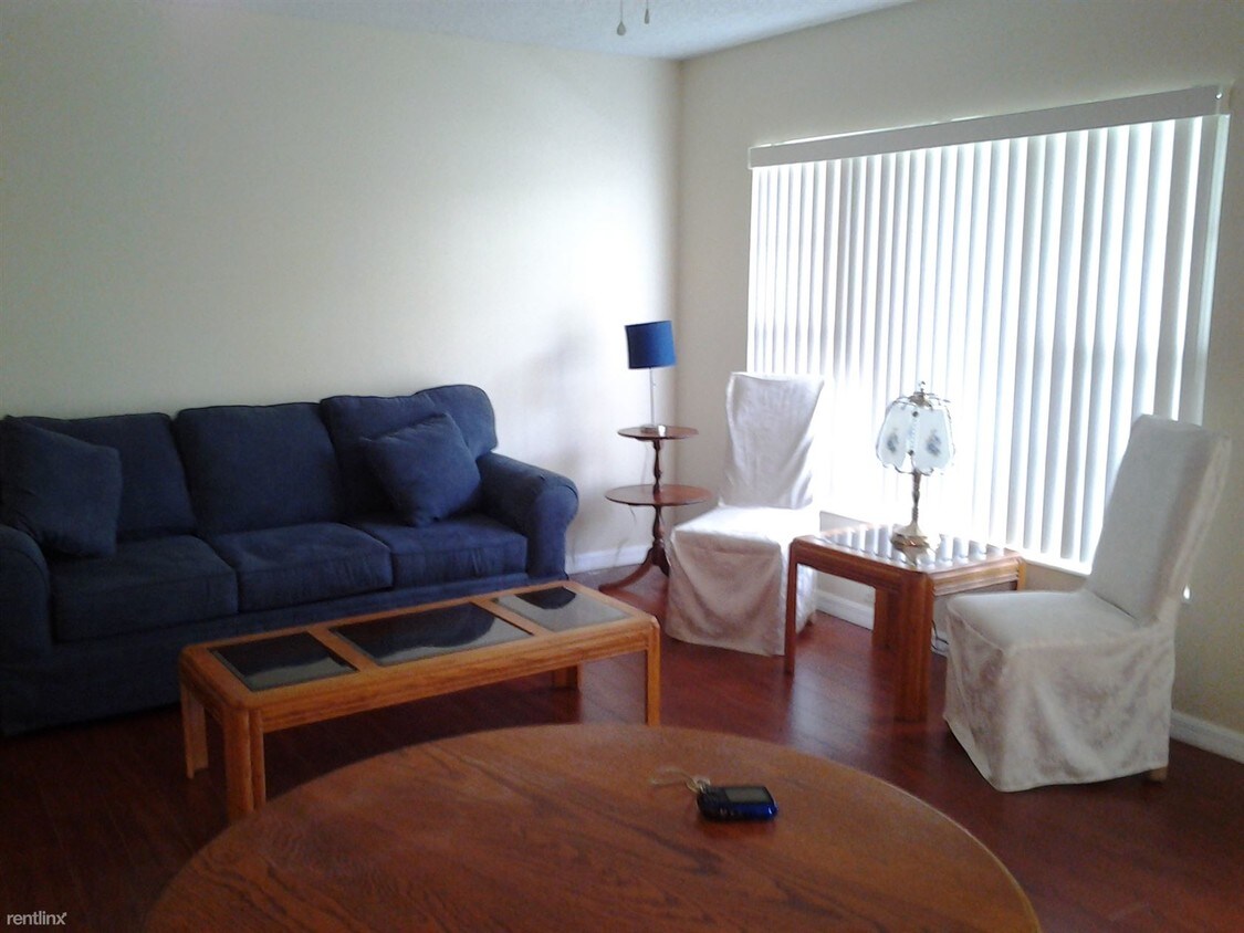 Primary Photo - 2467 Finlandia Ln