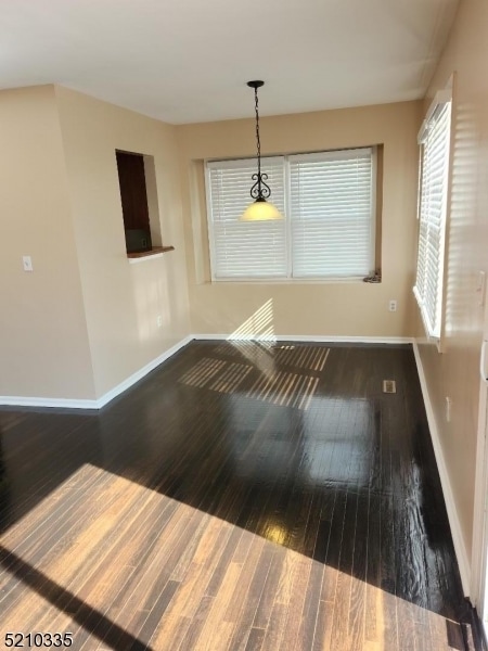 Foto del edificio - 1561 Burnet Ave