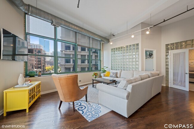 Building Photo - 1020 S Wabash Ave