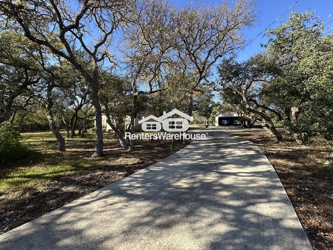 Building Photo - 900 Wayside Dr