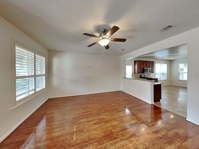 Foto del edificio - 17211 Pecos Park Ln