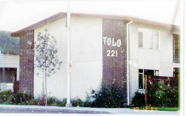 Primary Photo - 221 N Park Ave