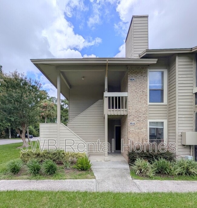 Building Photo - 10200 Belle Rive Blvd