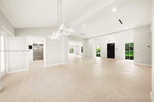 Foto del edificio - 4380 Lake Rd