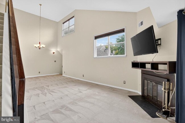 Foto del edificio - 5812 Orchard Hill Ct