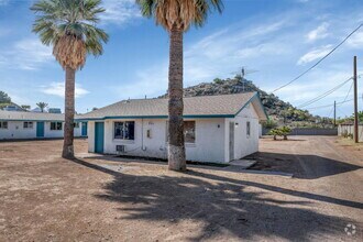Building Photo - 721 W Cinnabar Ave