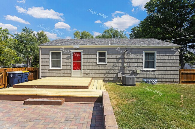 Building Photo - 8402 Boone Blvd