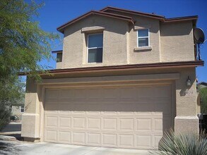 Building Photo - 8478 N Placita De La Manzana