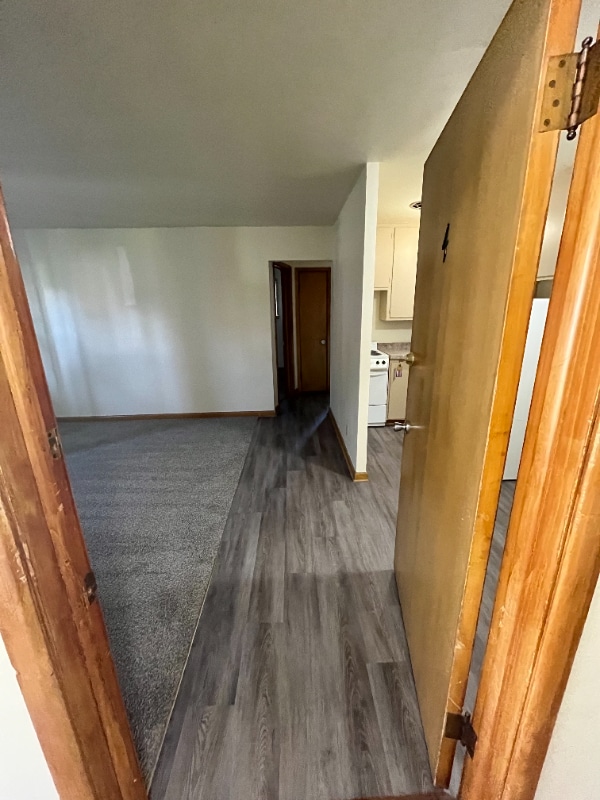 Building Photo - 3145 S 47th St