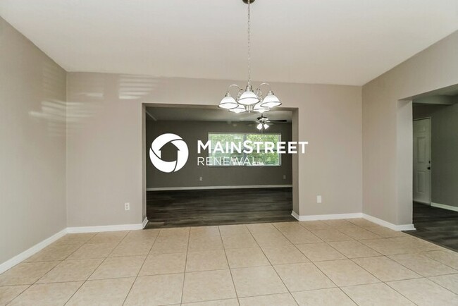 Foto del edificio - 6007 Oakcrest Cir