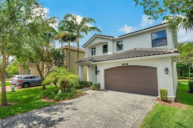 Foto del edificio - 13679 Moss Agate Ave