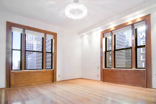 Building Photo - 873 7th Ave