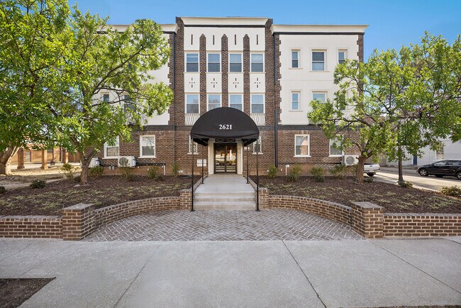 Building Photo - Pierce Arrow Properties