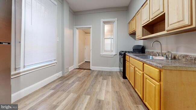 Photo - 5139 Ludlow St Apartment