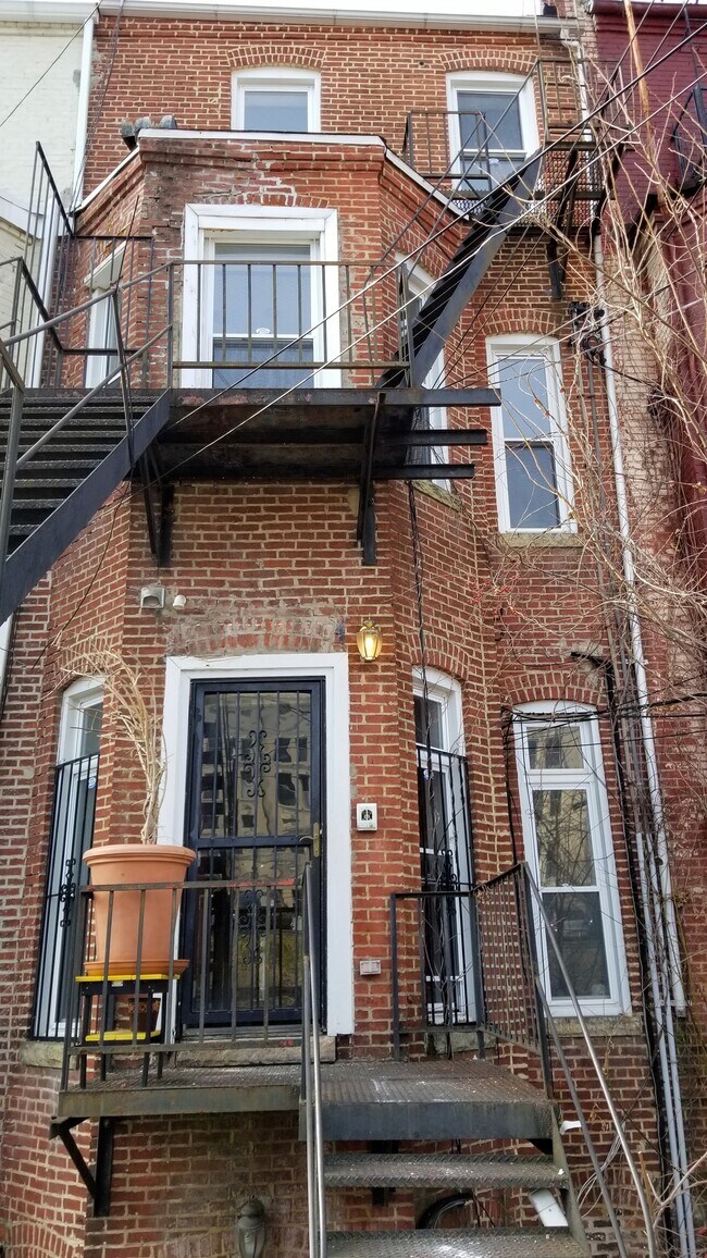 Rear View - 1919 Saint Paul St