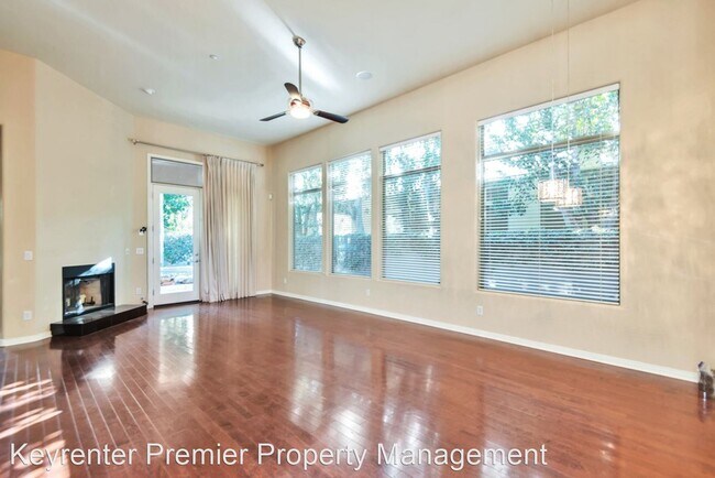 Building Photo - 2 br, 2.5 bath House - 7301 E Woodsage Lane