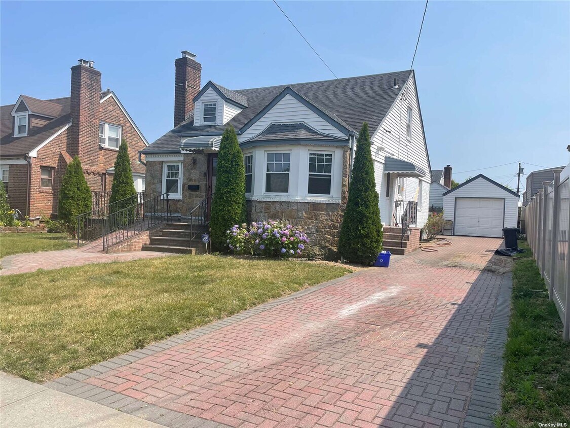 1010 Field Pl, Baldwin, NY 11510 House Rental in Baldwin, NY