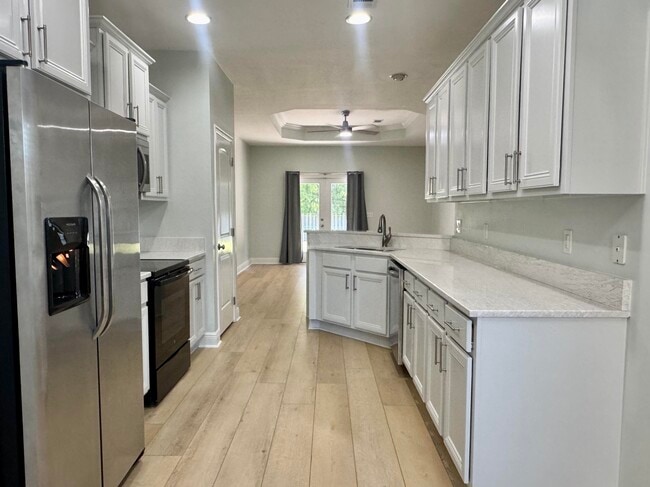 Building Photo - 902 Cocobolo Dr