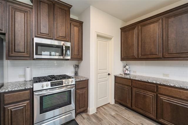 Foto del edificio - 205 Oakcrest Dr