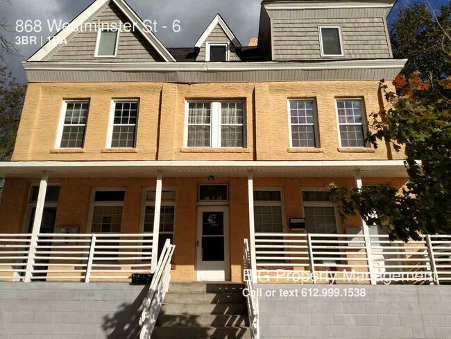Building Photo - 868 Westminster St