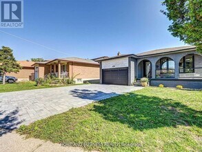 Building Photo - 470 Louis Dr