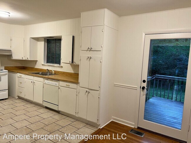 Foto del edificio - 3 br, 1.5 bath House - 3615 Maiden Dr
