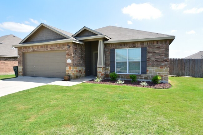 Foto del edificio - 7907 Woodbury Dr