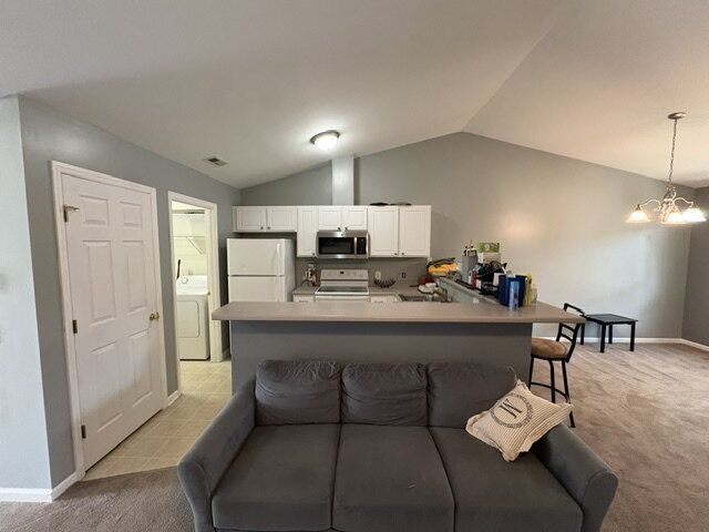 Building Photo - 2205 Locksley Woods Dr