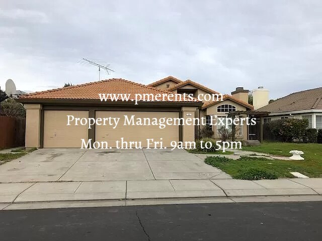 Foto principal - 795 Long Barn Dr