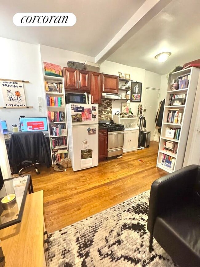 Foto del edificio - 413 E 70th St