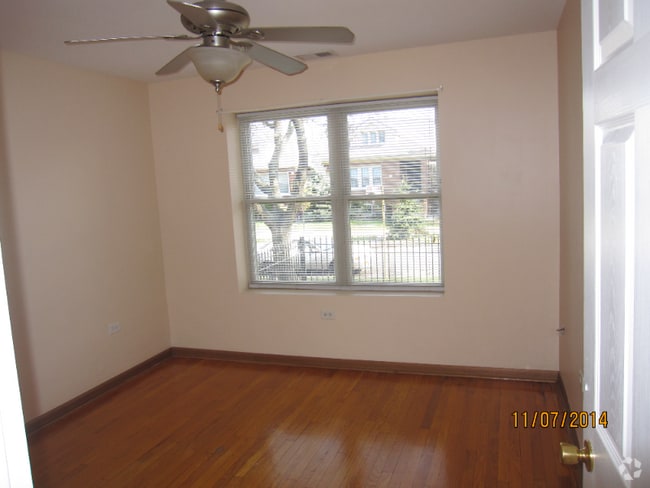 Building Photo - 4738 W George St