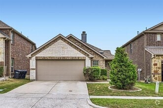Building Photo - 9916 Pronghorn Rd