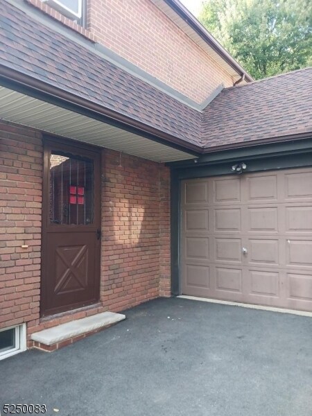 Building Photo - 20 New Brier Ln