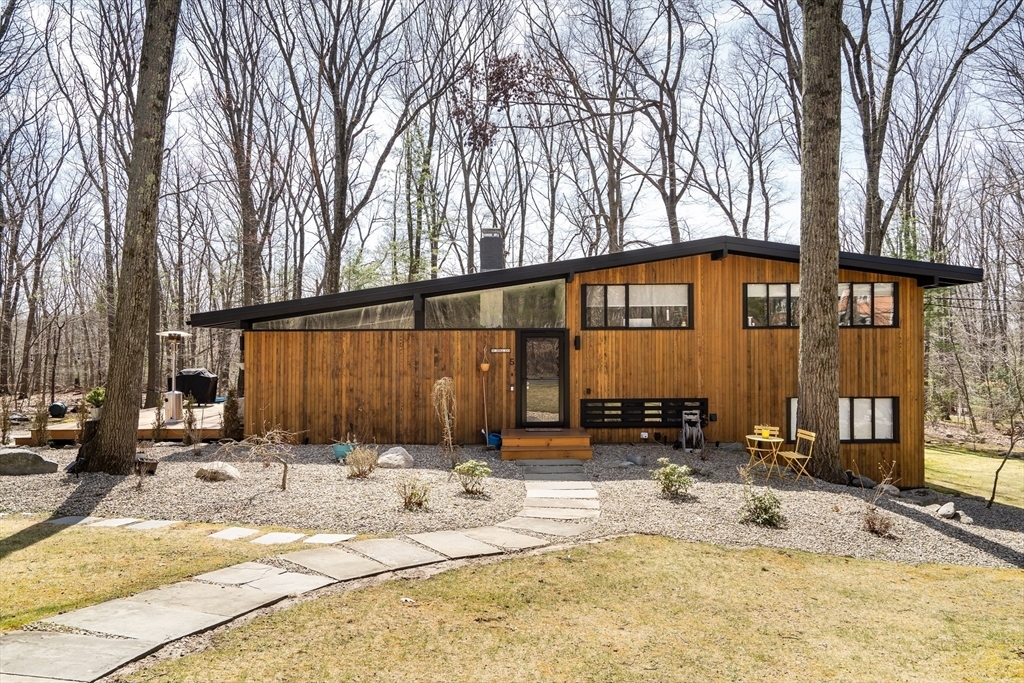 Primary Photo - 5 Gould Rd