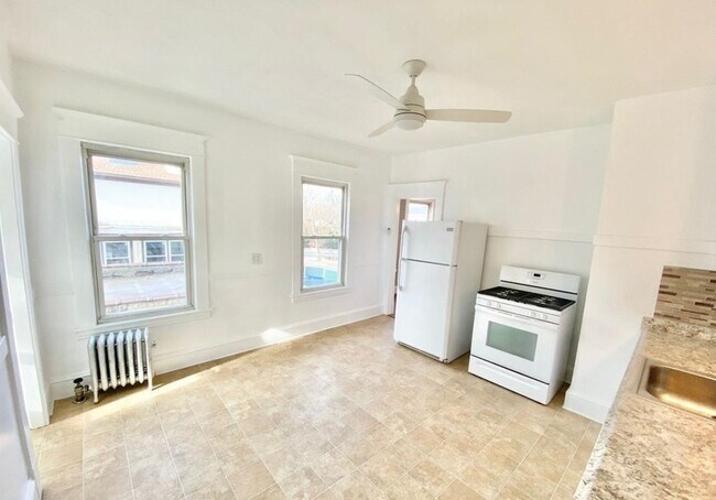 Building Photo - 13 Wigwam Pl