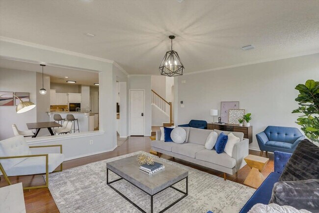 Foto del edificio - 7402 Brookhaven Dr