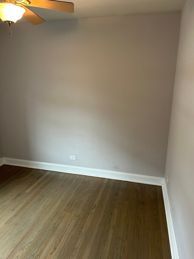 Foto del edificio - 5440 N Campbell Ave