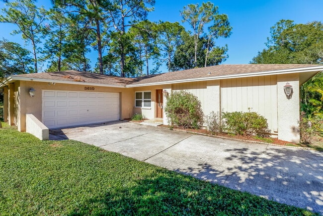 Foto del edificio - 3610 Fairway Forest Dr