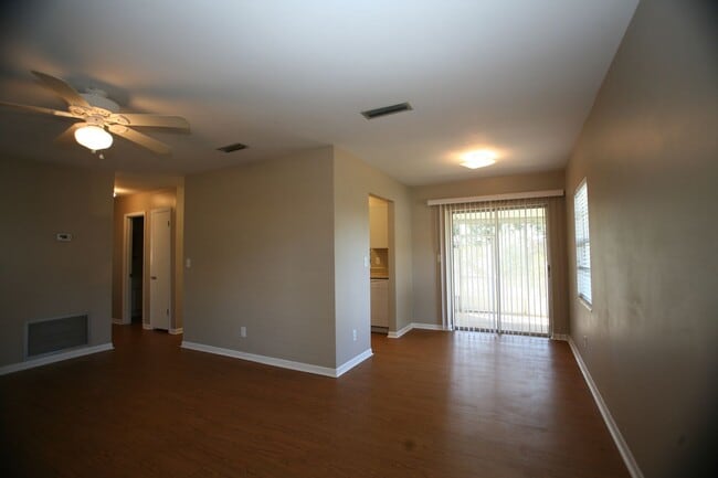 Building Photo - 21804 Marlin Ave