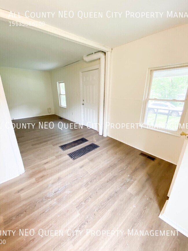Building Photo - 7944 Harrington Ave