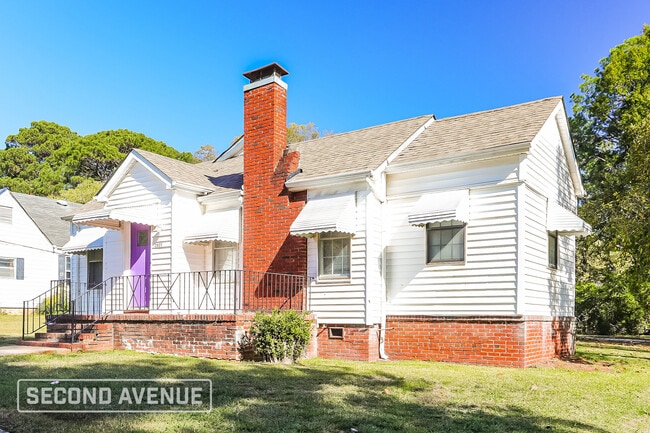 Building Photo - 2825 19th St N