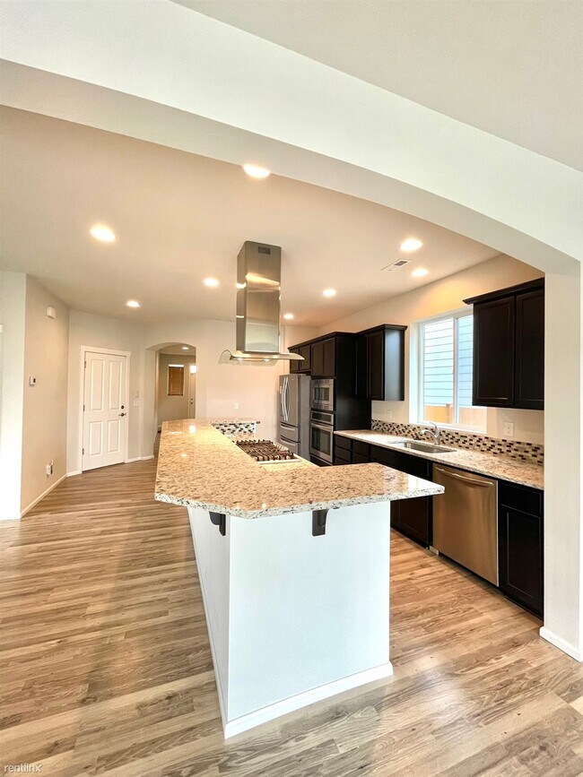 Foto del edificio - 5 br, 3 bath House - 19005 110th Avenue Co...